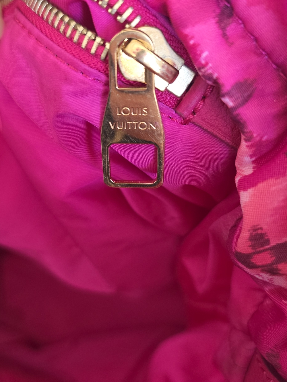 Louis Vuitton Noefull MM Ikat Monogram bag in the Indian Rose colorway - Picture 5 of 16